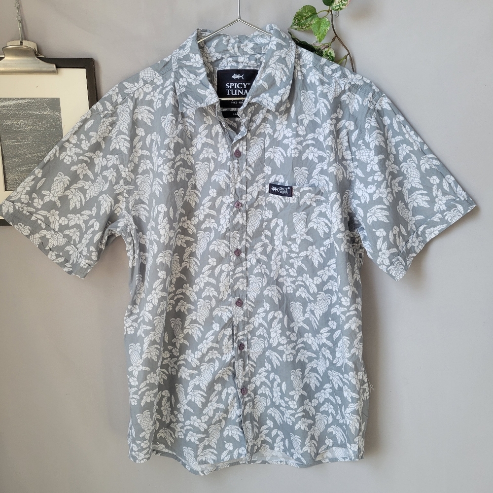 Spicy Tuna Pineapple Hawaiian Button Up Camp Shirt Gray White L